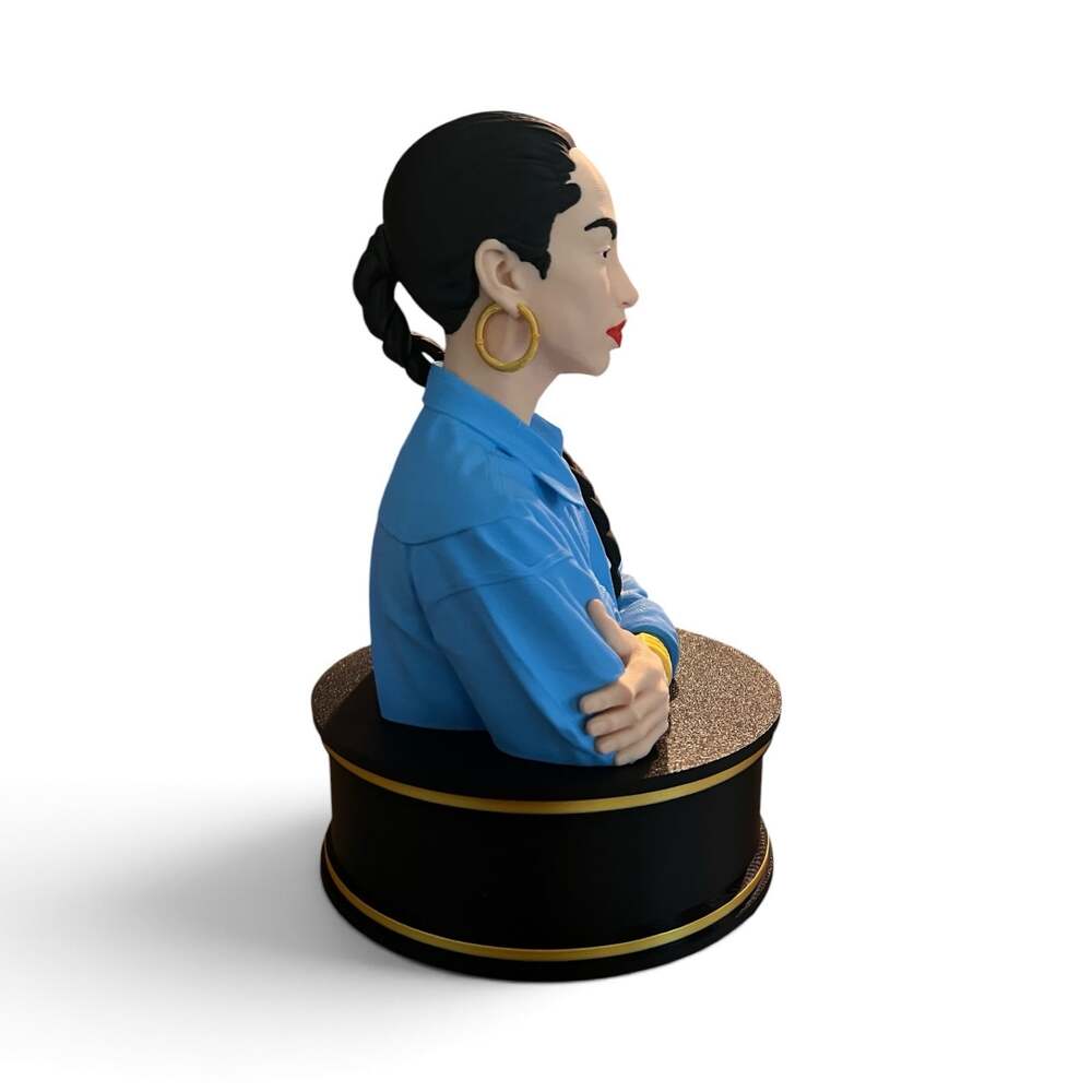 Sade – Timeless Elegance 3D Collectible 8”inch Bust - Picture 4 of 5
